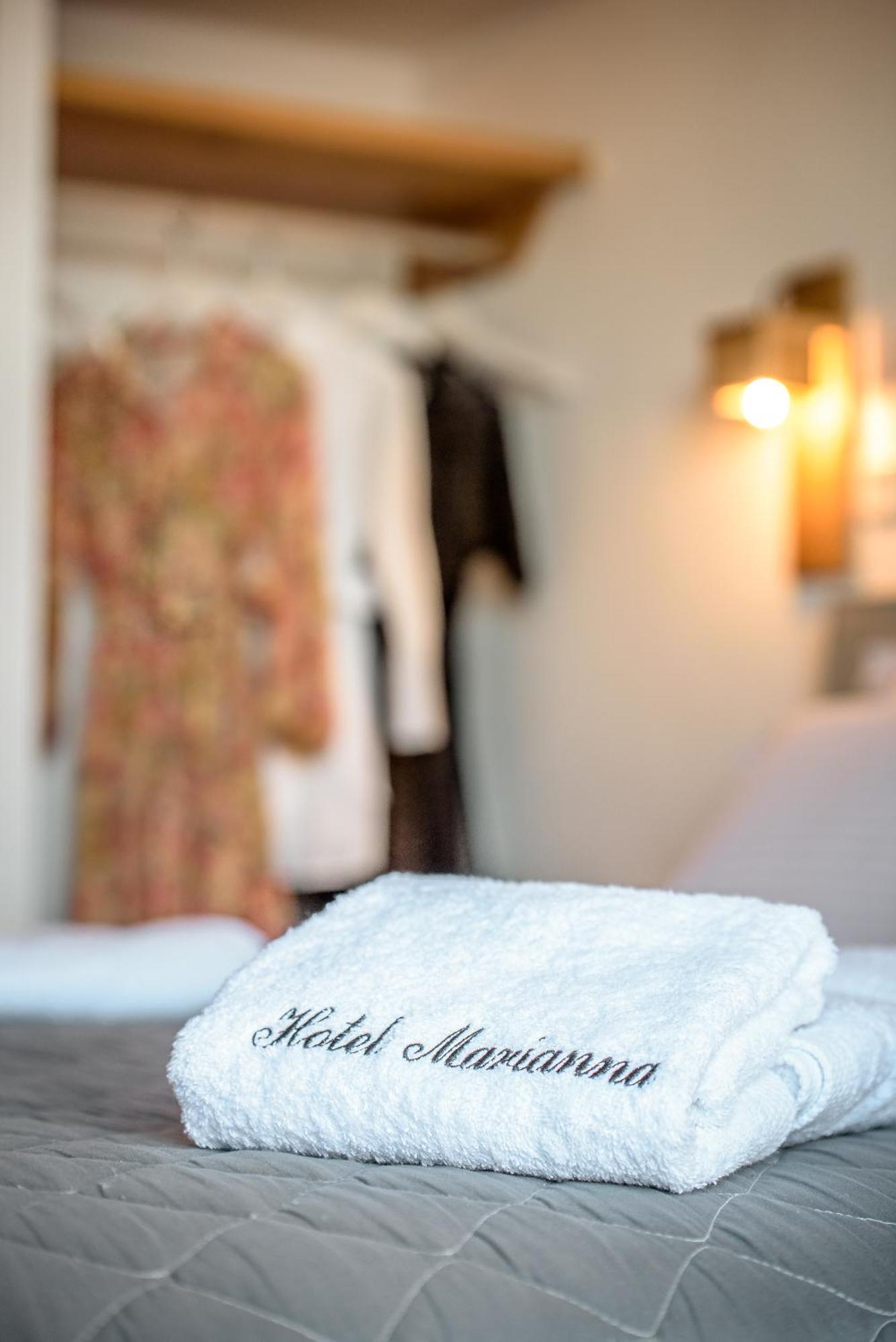 Marianna Hotel Perissa  Eksteriør billede